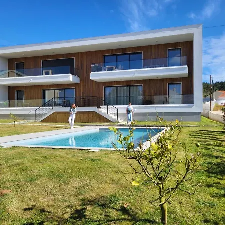 Silver Coast Luxe With 3 Bedrooms, 2 Bathrooms And A Beautiful View On The Swimmingpool In A Cosy Coastvillage Between The Famous Surfplaces Peniche And Nazare Foz do Arelho