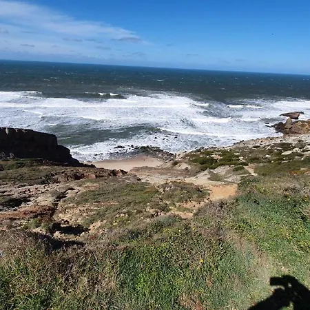 Silver Coast Luxe With 3 Bedrooms, 2 Bathrooms And A Beautiful View On The Swimmingpool In A Cosy Coastvillage Between The Famous Surfplaces Peniche And Nazare Lägenhet Foz do Arelho