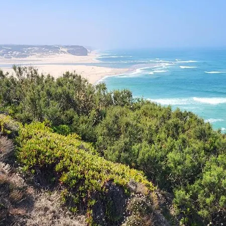 Lägenhet Silver Coast Luxe With 3 Bedrooms, 2 Bathrooms And A Beautiful View On The Swimmingpool In A Cosy Coastvillage Between The Famous Surfplaces Peniche And Nazare Foz do Arelho